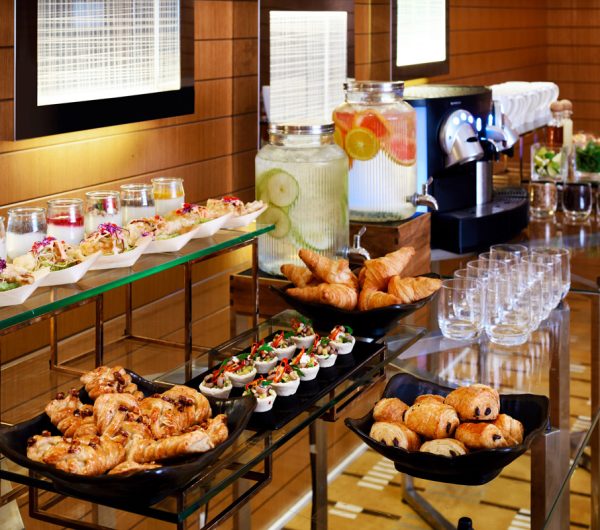 Meeting-Room_Coffee-Break-1